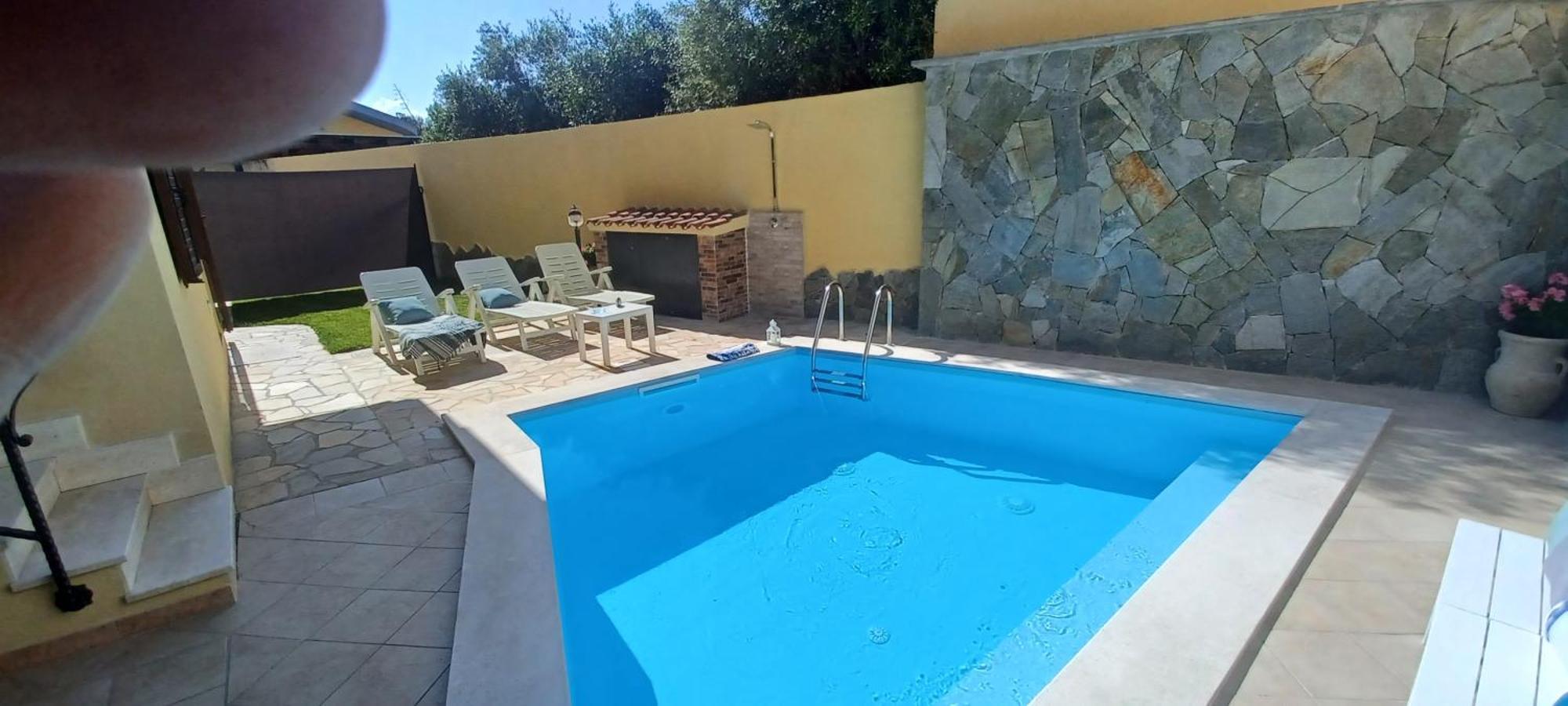 Exclusive Use Swimming Pool Available From June To September Cagliari Exteriör bild